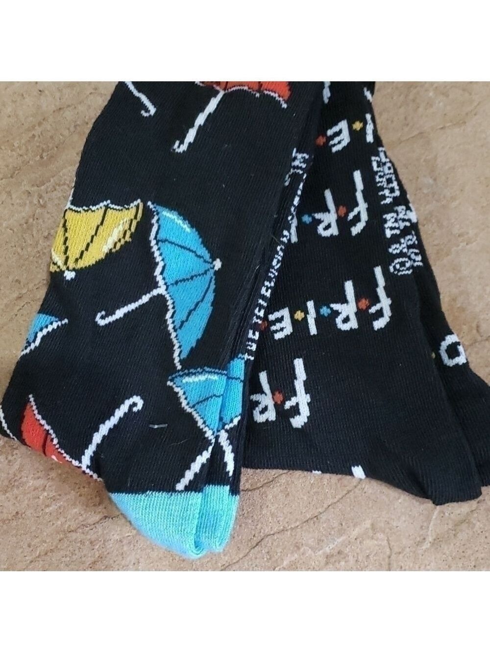 Friends TV Comedy Series Novelty Crew Socks 2 Pair F.R.I.E.N.D.S Umbrella - Picture 2 of 4